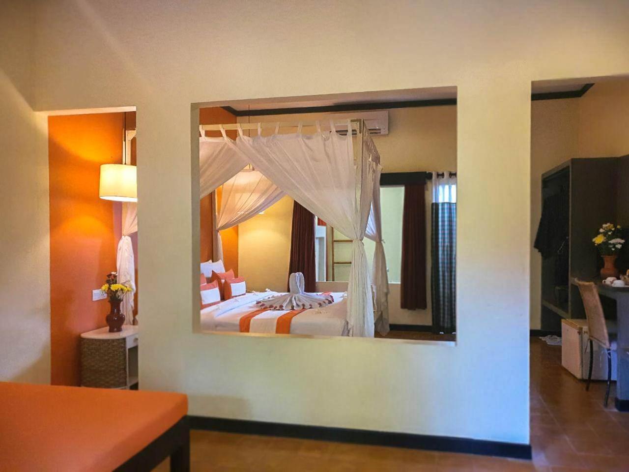 Residence Indochine Suite Sziemreap Szoba fotó